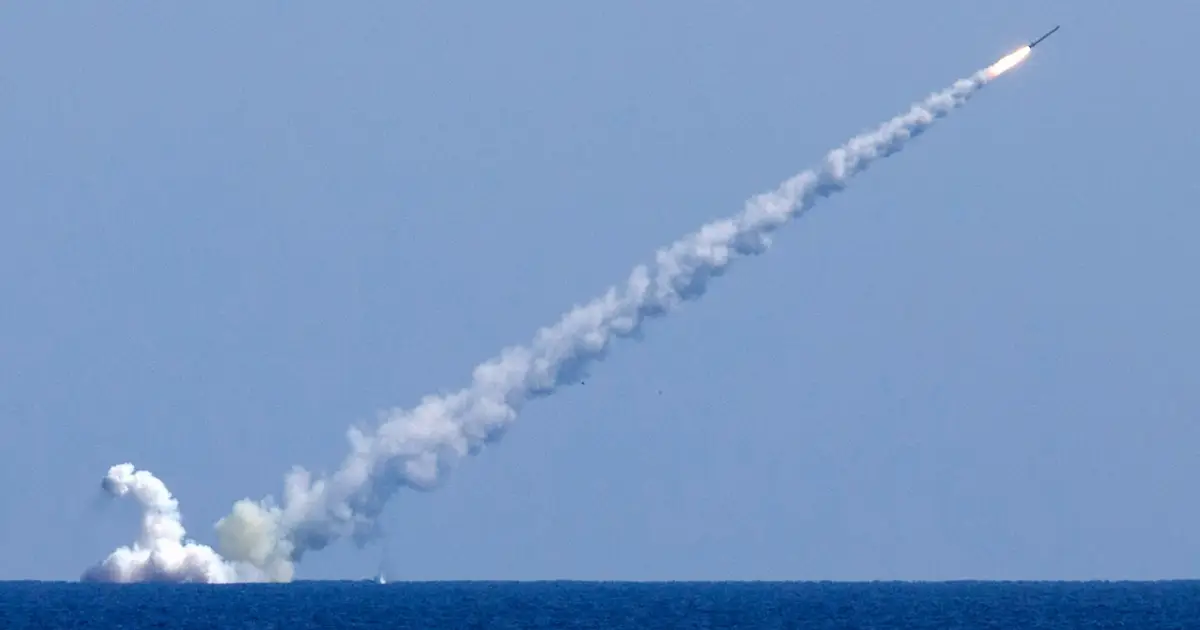 Russia reports successful test launch of hypersonic missile
